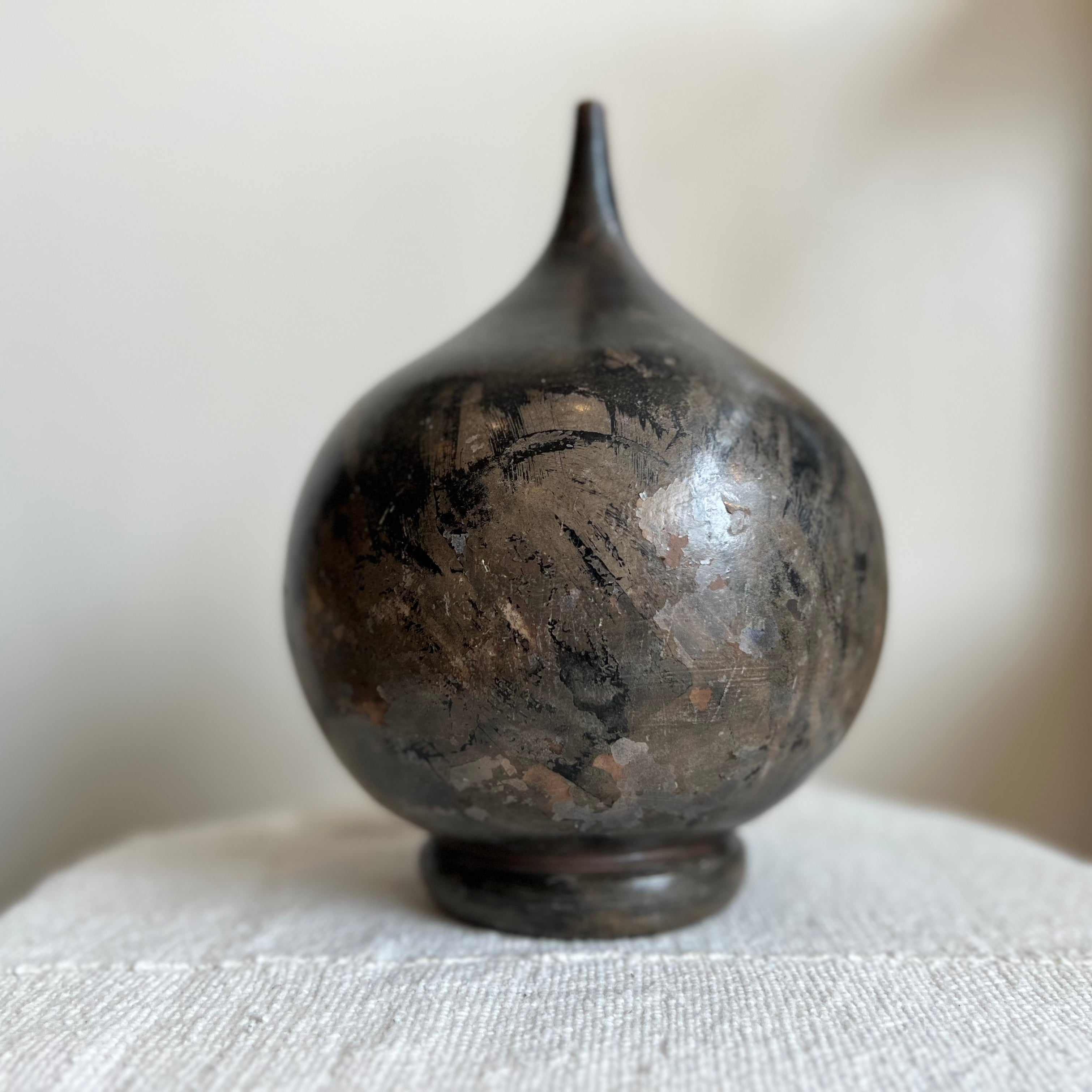 Burnt Globe Stoneware