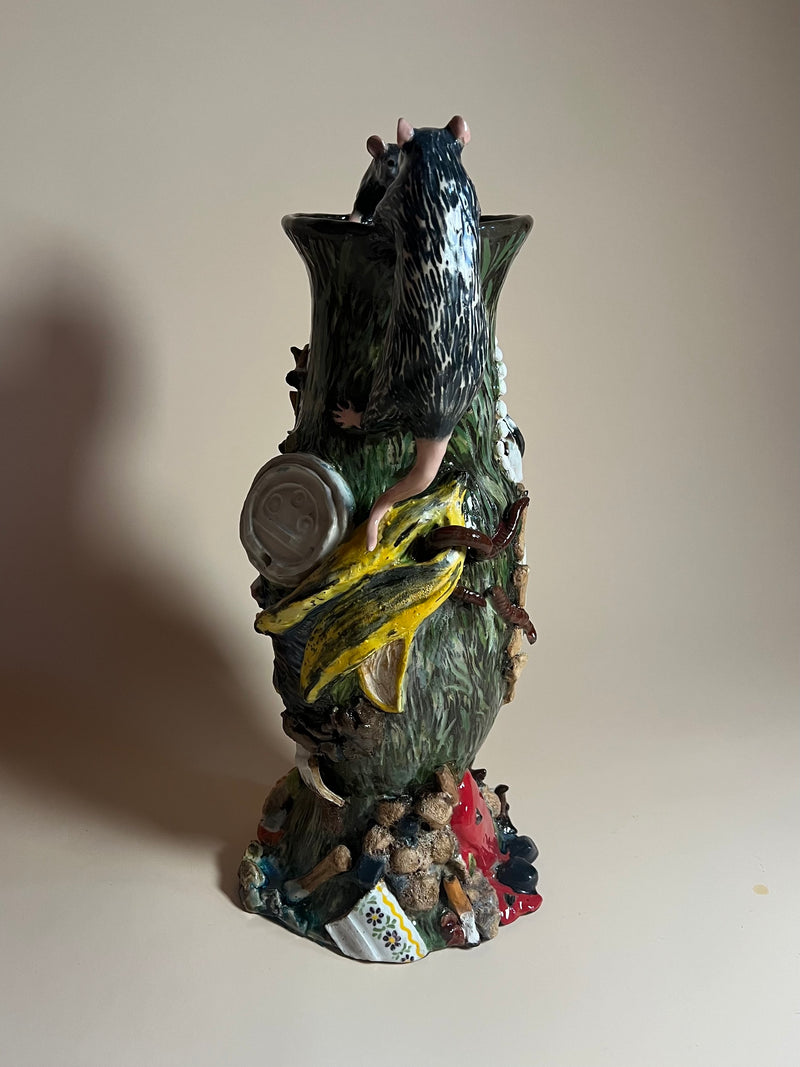 Anya Ulinich - Trash Amphora