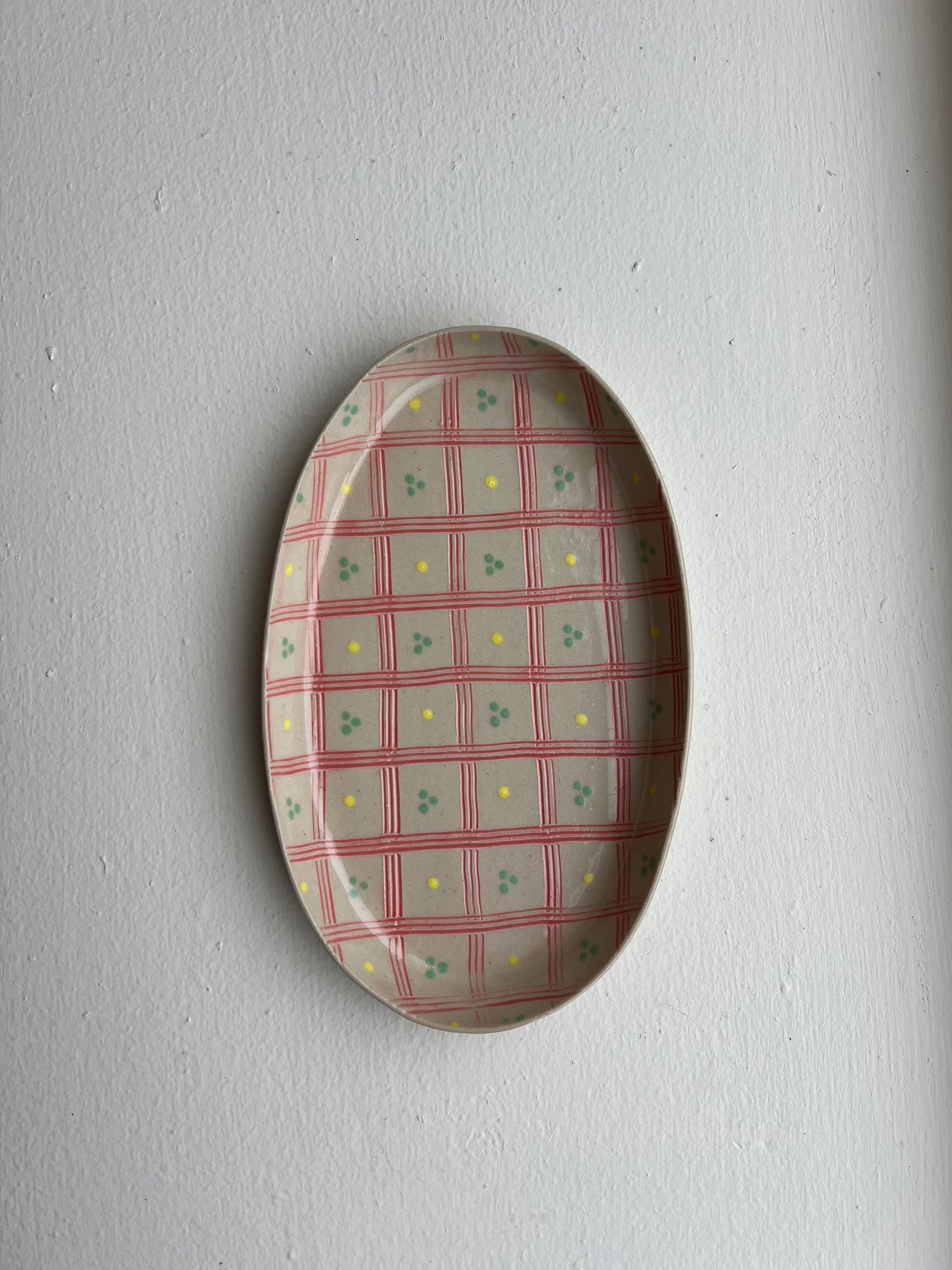 Simone Fennel - Oval Tray - Red/Teal/Yellow Dot
