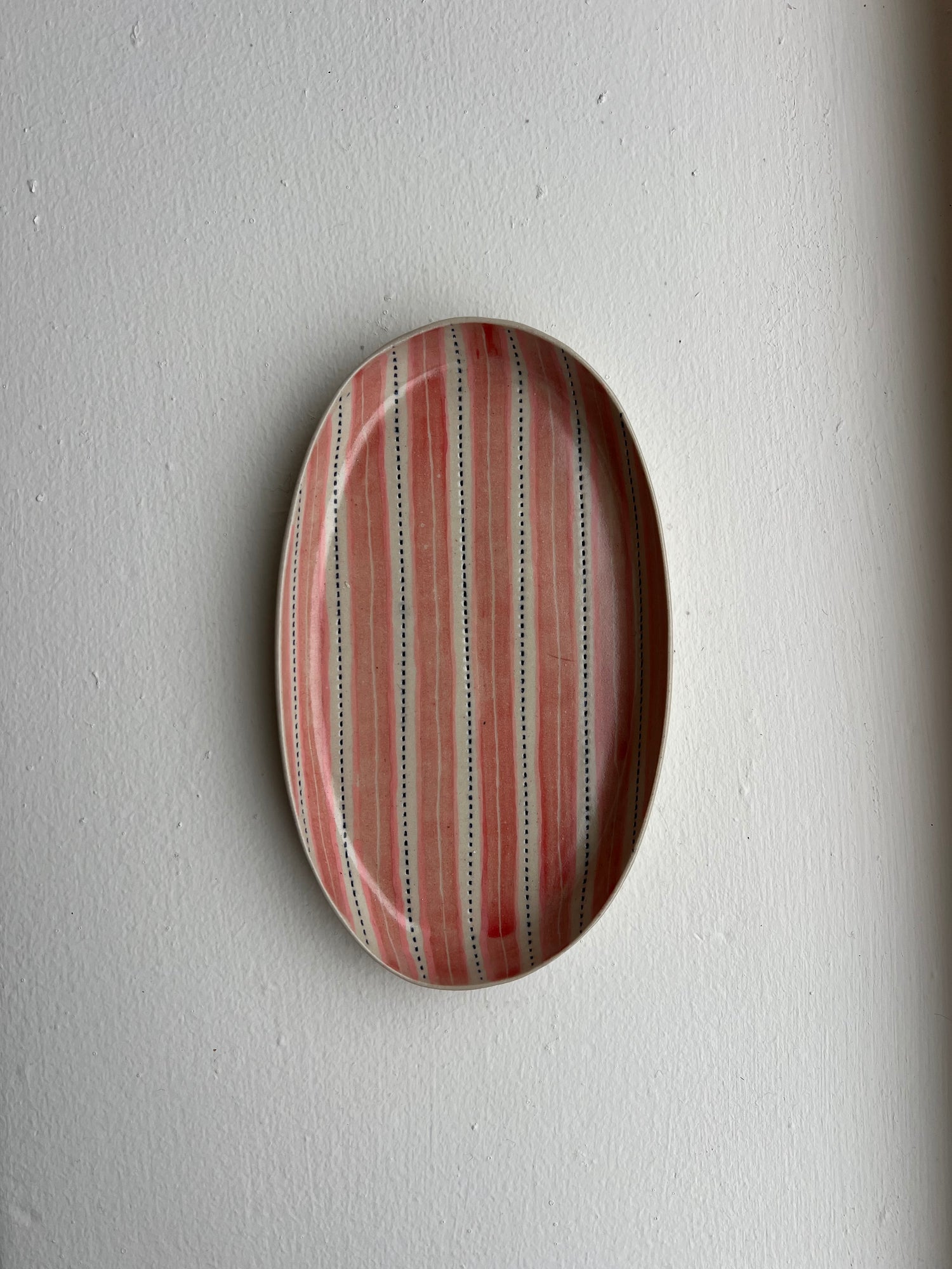 Simone Fennel - Oval Tray - Red/Black Stripe