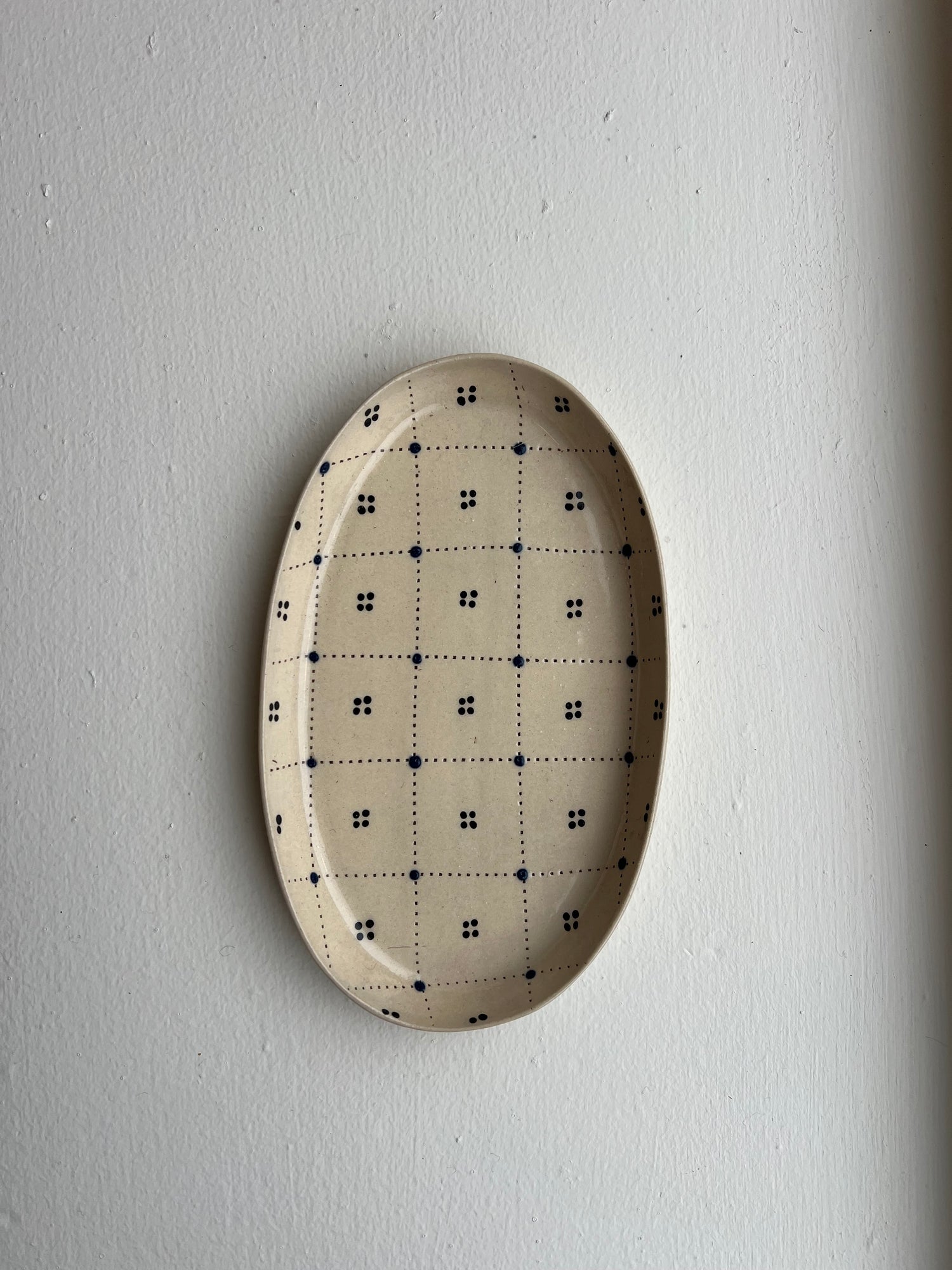 Simone Fennel - Oval Tray - Navy Dot