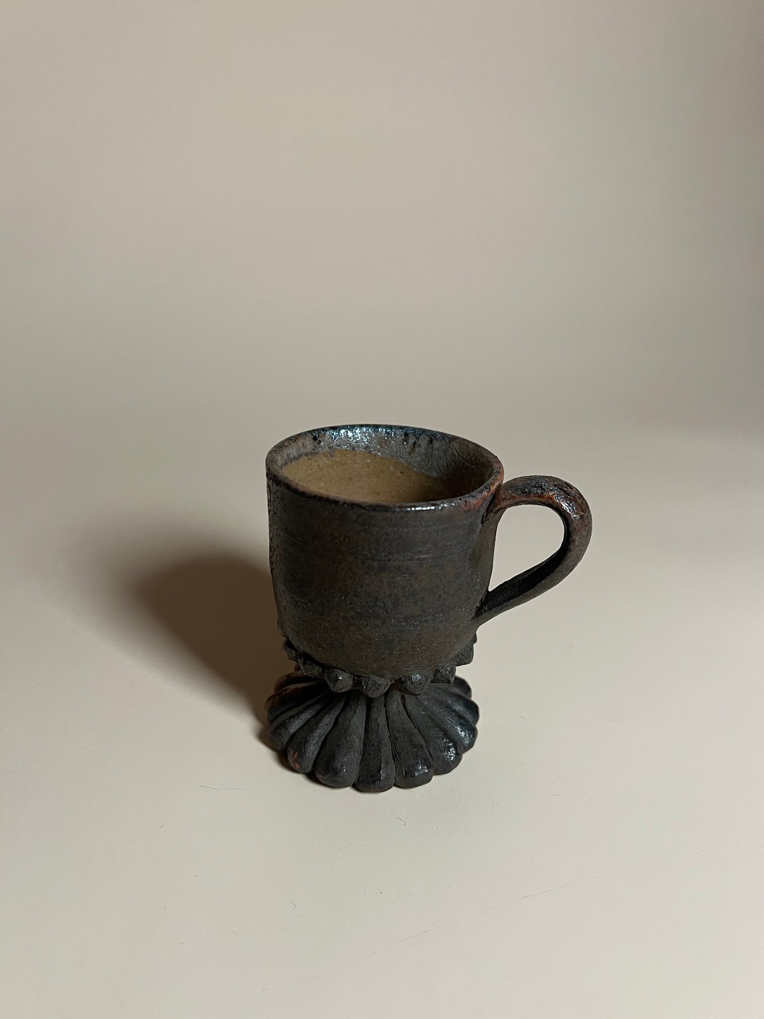Ori Carlin - Small Pedestal Mug VI