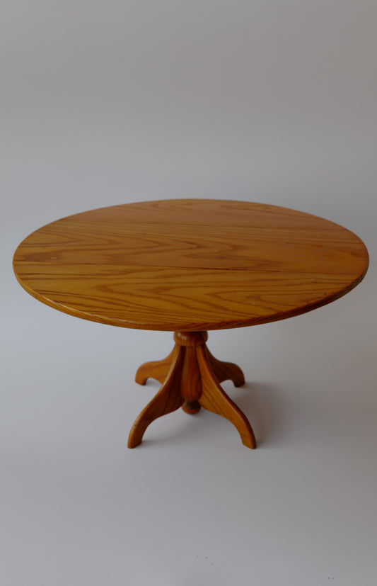 Vintage - Wood Pedestal