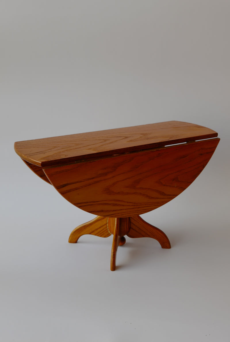 Vintage - Wood Pedestal